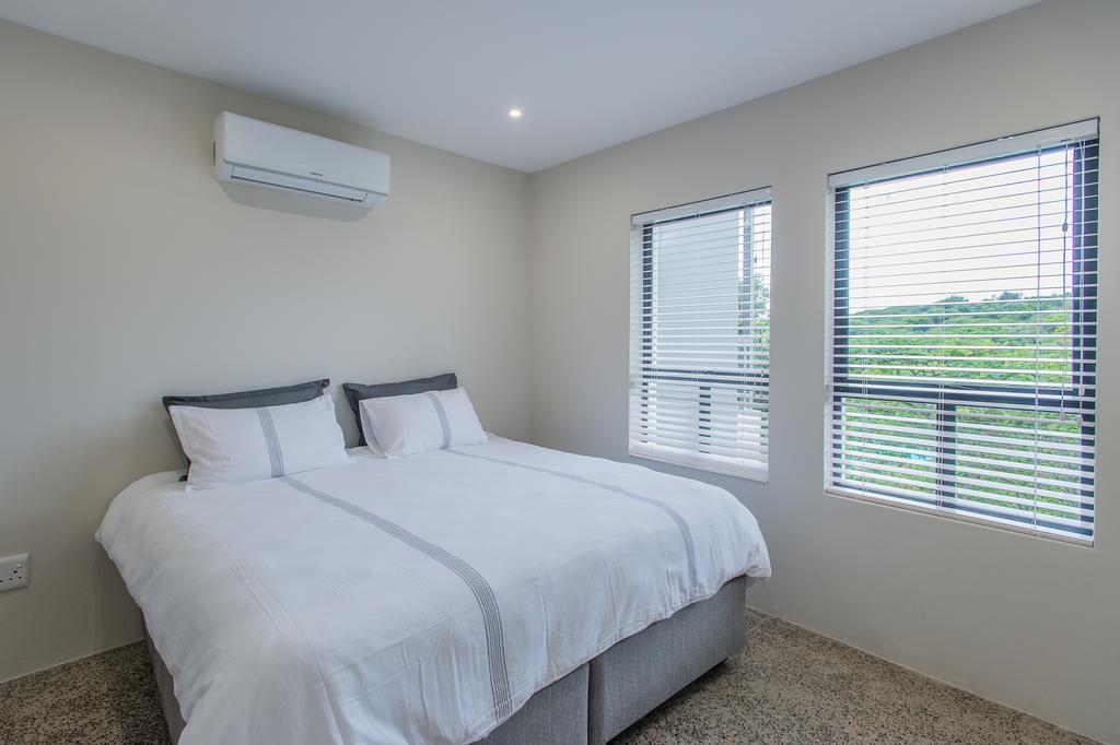 Apartments On The Eighteenth At Prince'S Grant Golf Estate Blythedale Beach Exterior photo