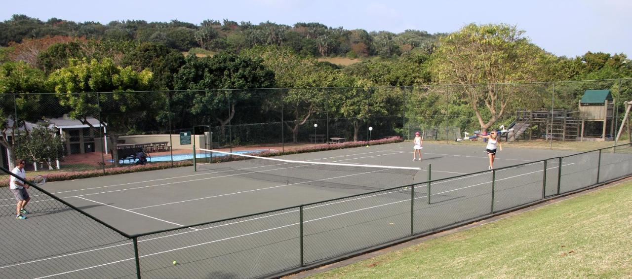 Apartments On The Eighteenth At Prince'S Grant Golf Estate Blythedale Beach Exterior photo